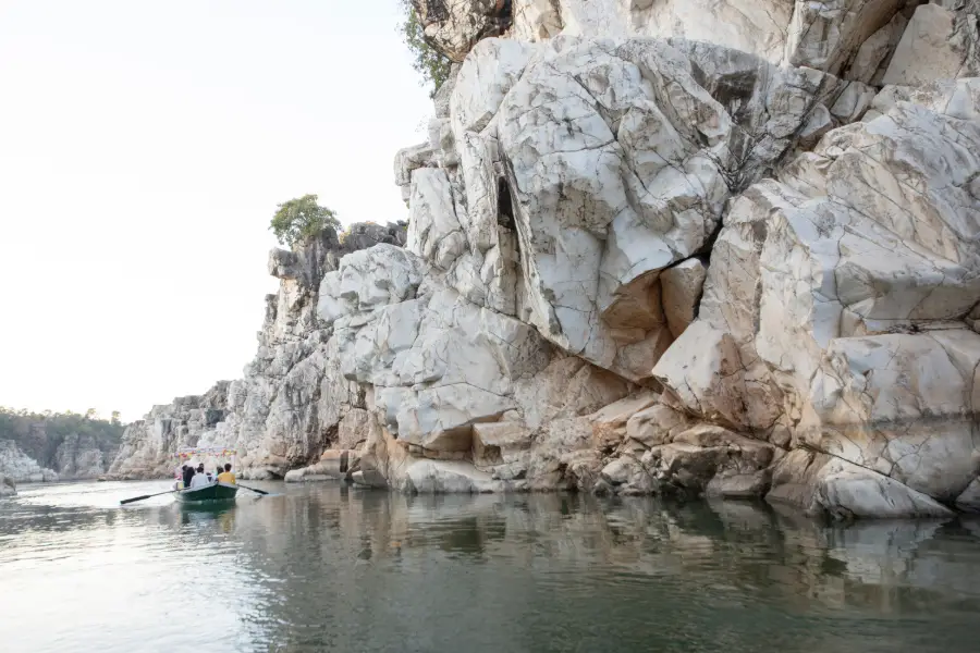 Boating in the marble rocks at Bhedaghat